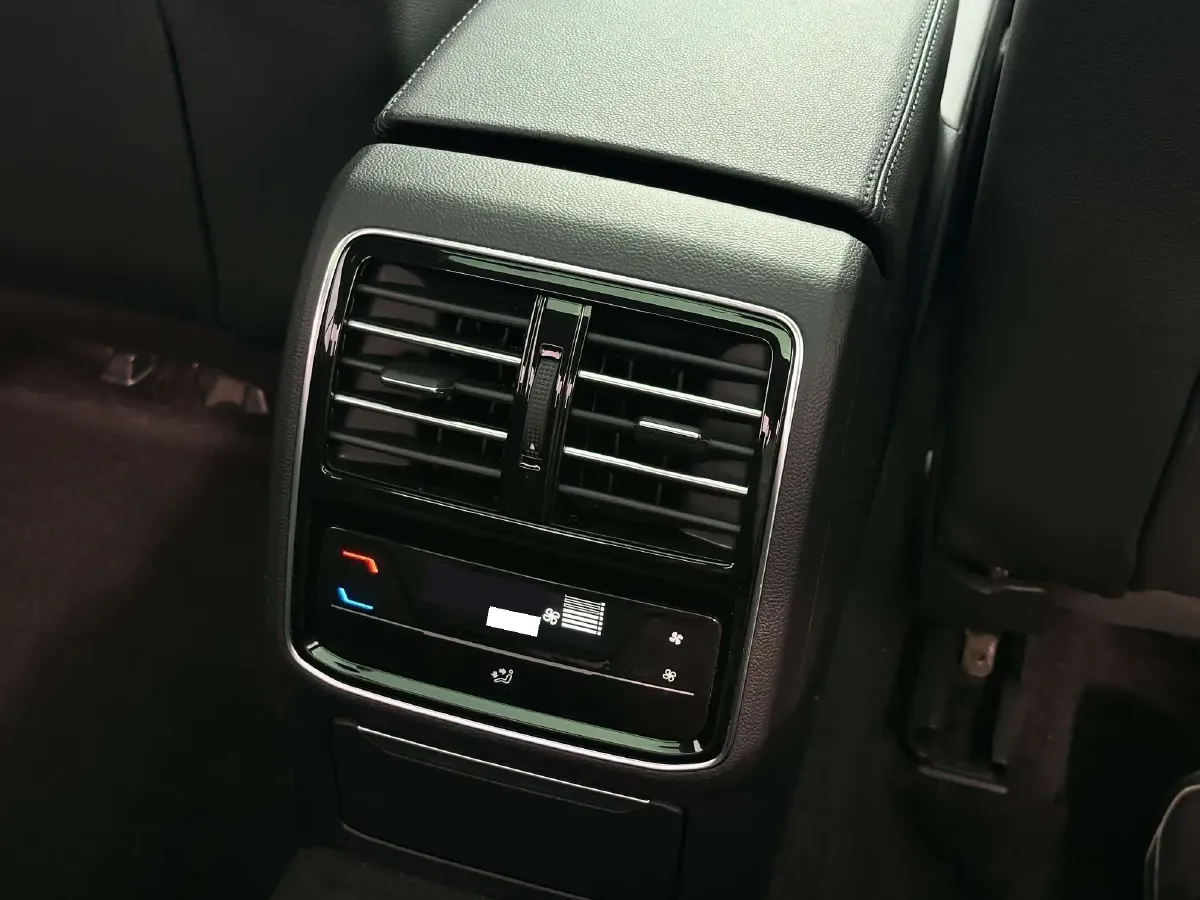 2020 Volkswagen Magotan GTE 1.4T 150HP L4 6DCT PHEV 13KWH,autocango,china used car exporter,china ev exporter,chinese used car exporter,chinese used ev exporter