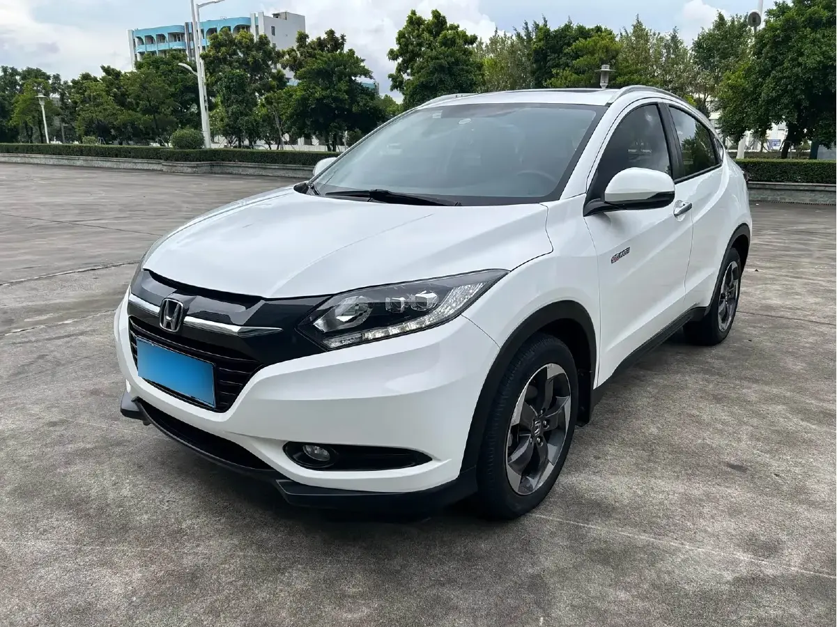 2015 Honda Vezel 1.8L 136HP L4 CVT