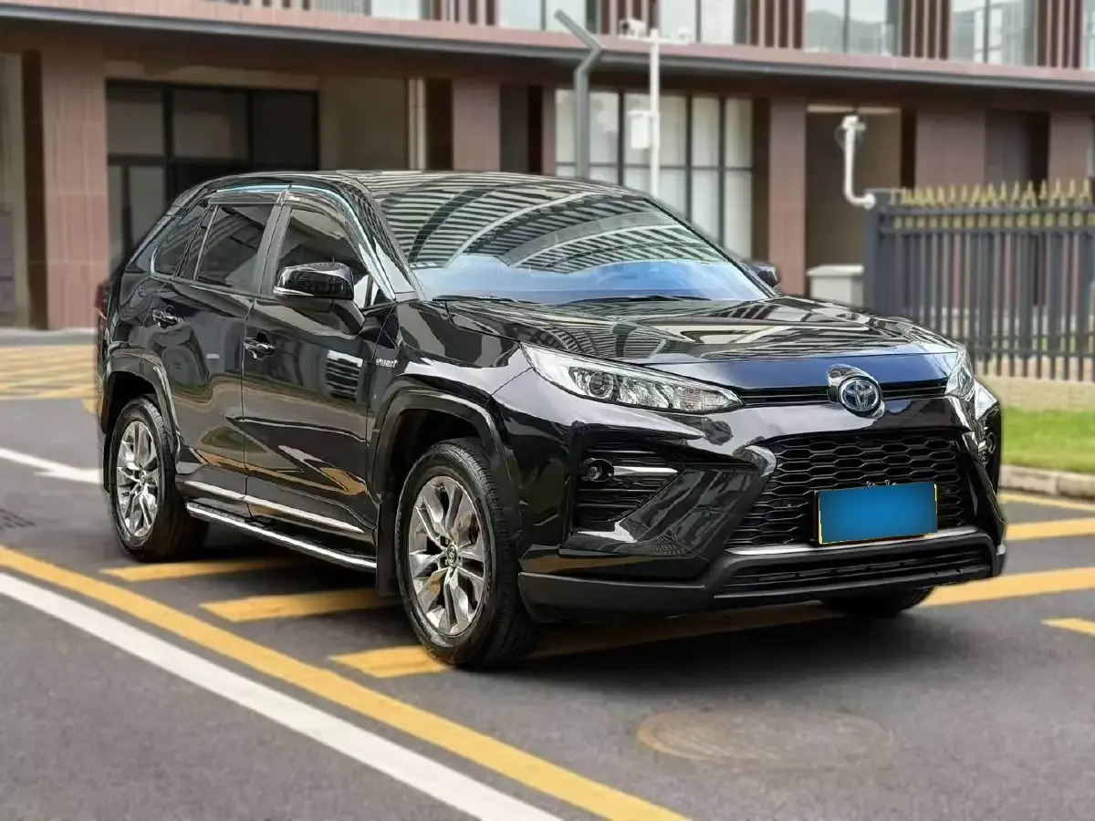 2020 Toyota Wildlander 2.5L 178HP L4 E-CVT Hybrid