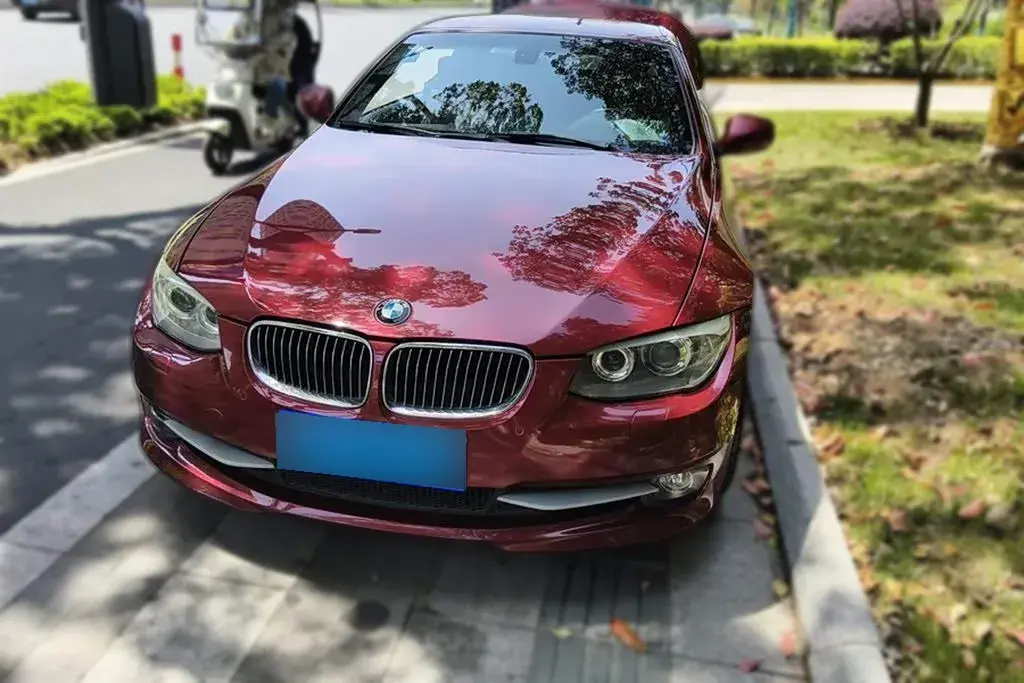 2011 BMW 3 Series 3.0T 306HP L6 7DCT