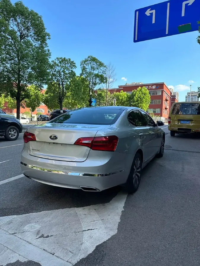 2011 Kia Cadenza 2.4L 180HP L4 6AT,autocango,china used car exporter,china ev exporter,chinese used car exporter,chinese used ev exporter