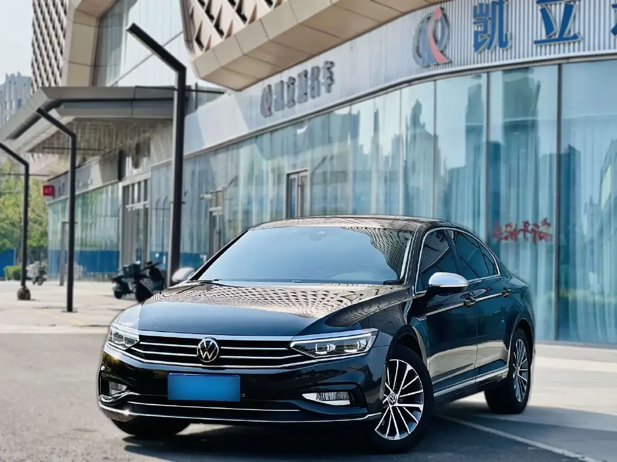 2020 Volkswagen Magotan 2.0T 220HP L4 7DCT