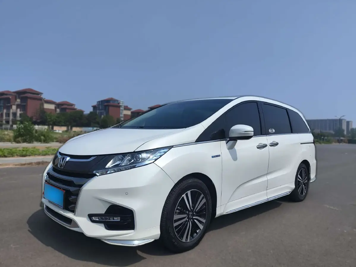 2021 Honda Odyssey 2.0L 146HP L4 E-CVT Hybrid