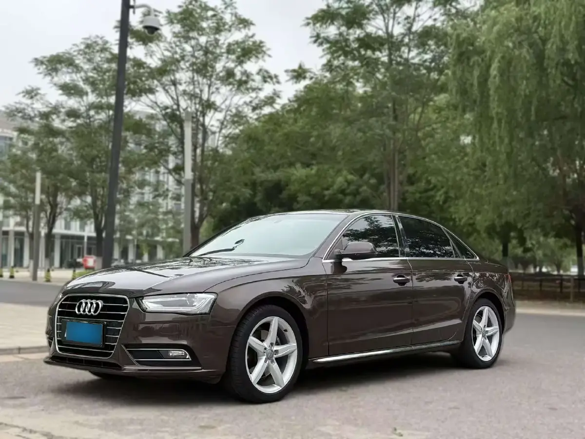 2016 Audi A4L 2.0T 180HP L4 CVT