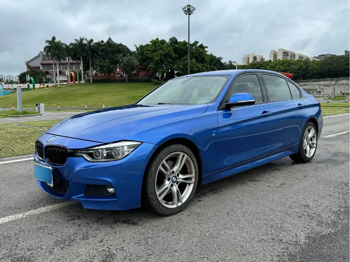 2018 BMW 3 Series 2.0T 184HP L4 8AT