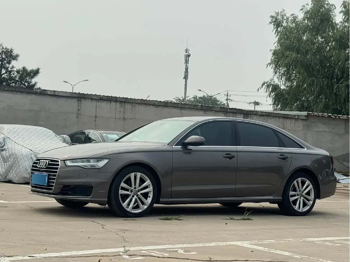 2018 Audi A6L 1.8T 190HP L4 7DCT
