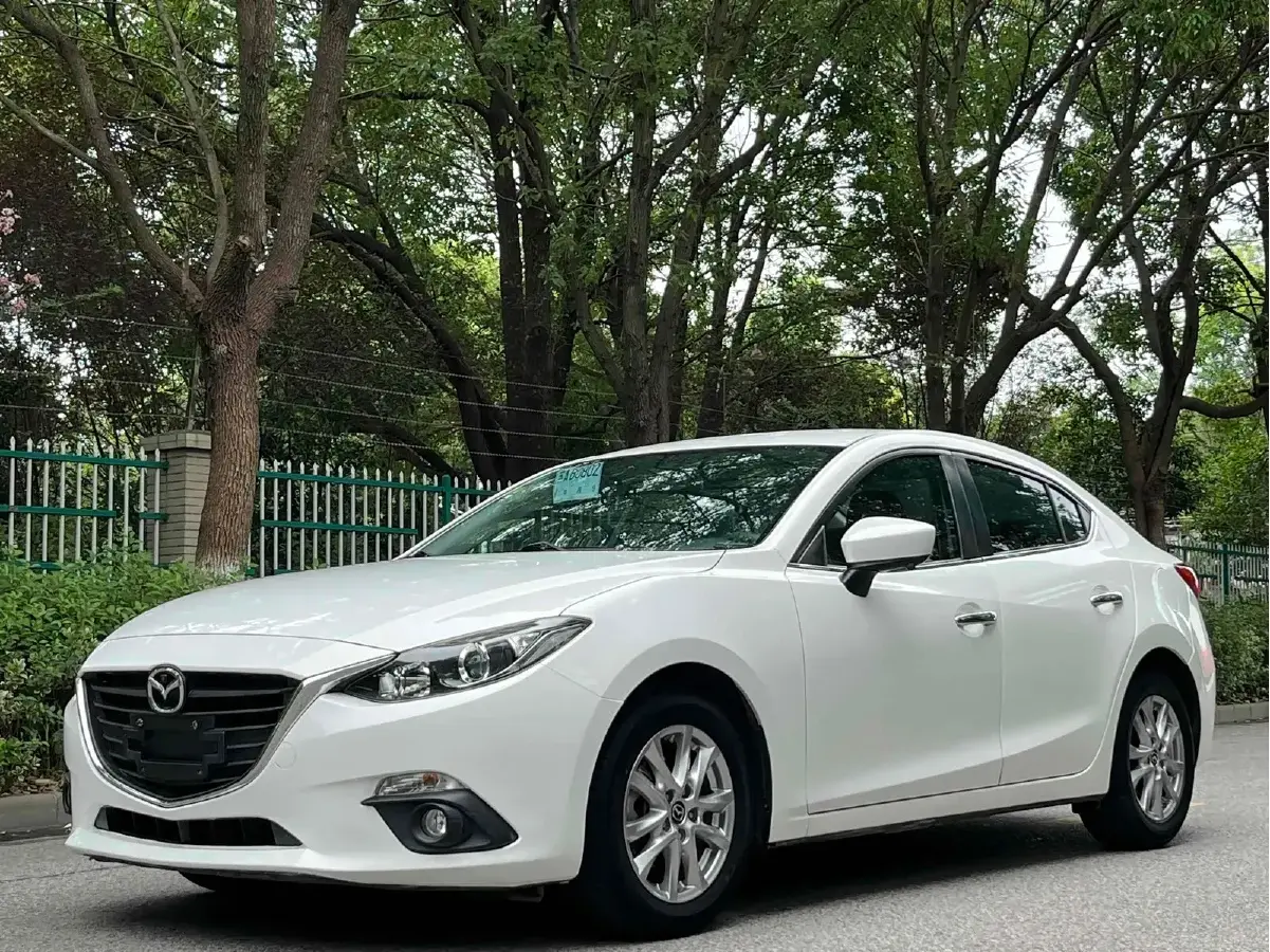 2016 Mazda 3 Axela 1.5L 117HP L4 6AT