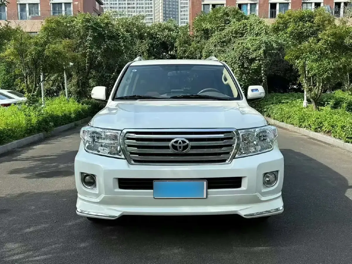 2015 Toyota Land Cruiser 4.0L 275HP V6 5AT