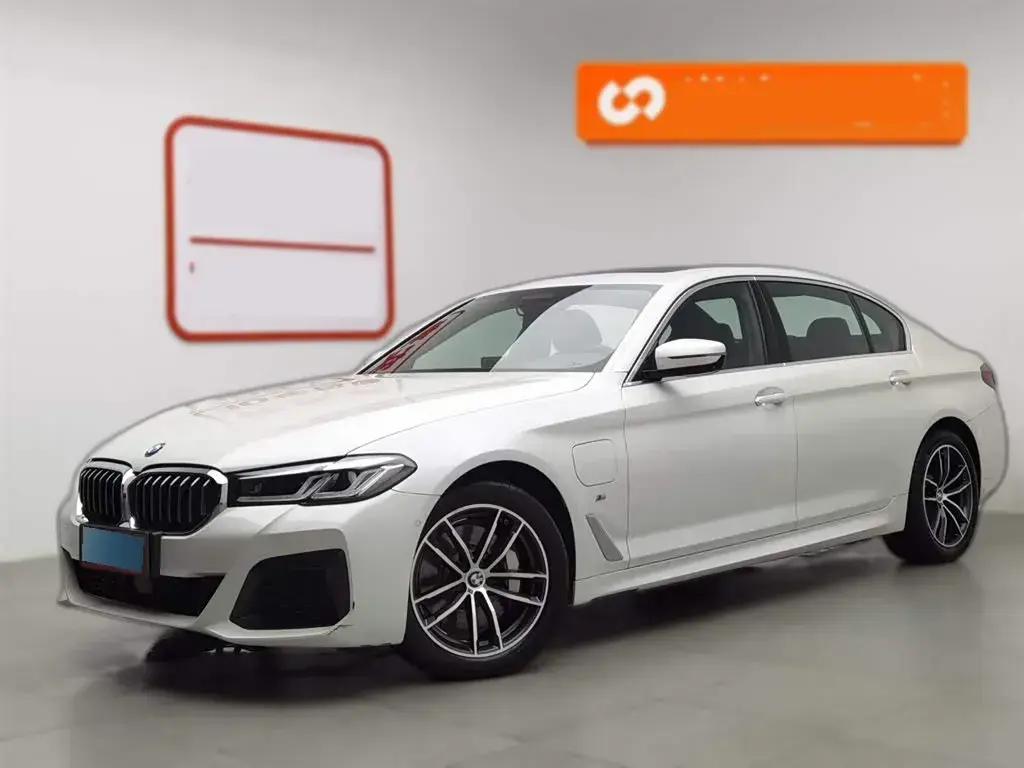 2021 BMW 5 Series 2.0T 184HP L4 8AT PHEV 17.7KWH