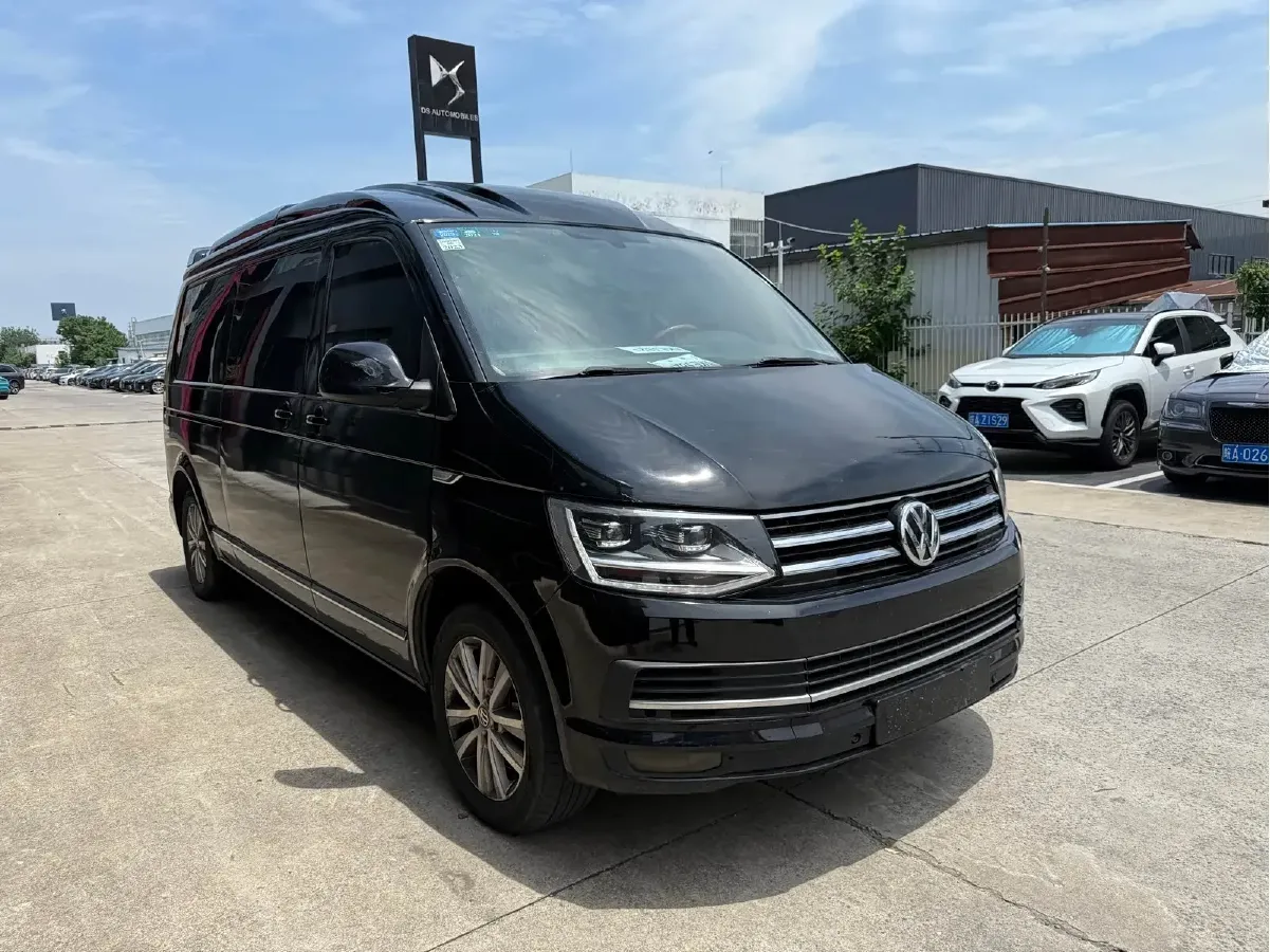 2018 Volkswagen Caravelle 2.0T 204HP L4 7DCT,autocango,china used car exporter,china ev exporter,chinese used car exporter,chinese used ev exporter