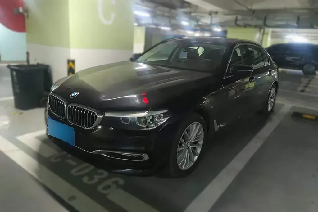 2019 BMW 5 Series 2.0T 184HP L4 8AT