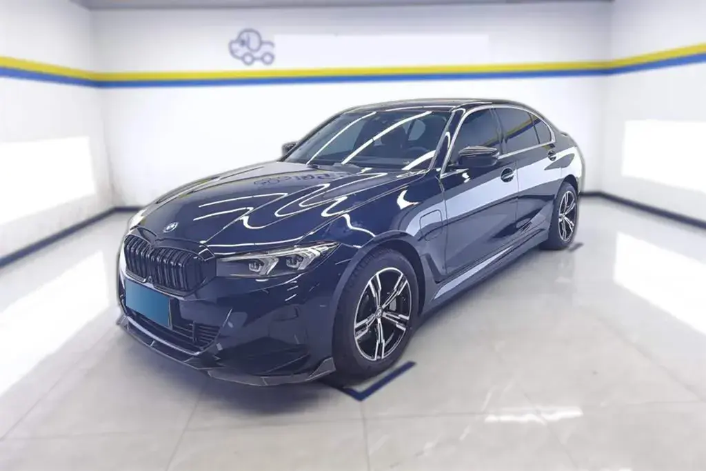 2024 BMW i3 BEV 70KWH