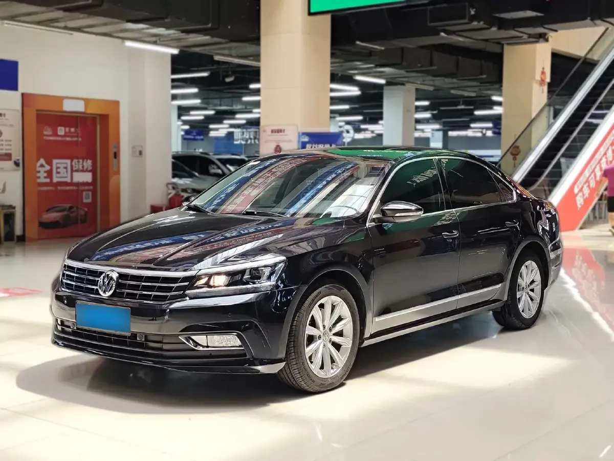 2017 Volkswagen Passat 1.8T 180HP L4 7DCT 2017 Volkswagen Passat 1.8T 180HP L4 7DCT