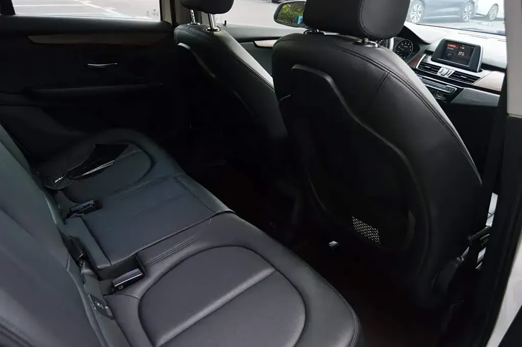 2018 BMW 2 Series SUV 1.5T 140HP L3 7DCT,autocango,china used car exporter,china ev exporter,chinese used car exporter,chinese used ev exporter