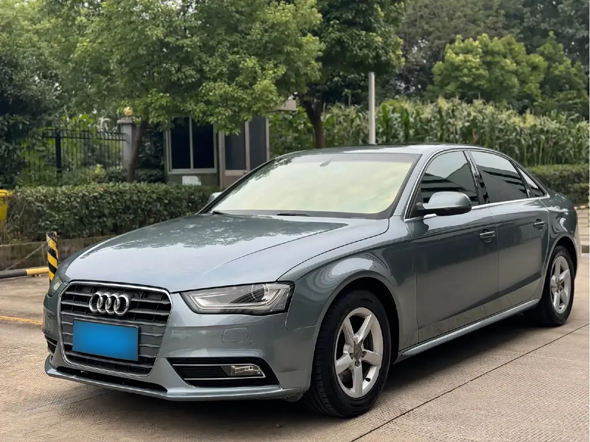 2016 Audi A4L 2.0T 180HP L4 CVT