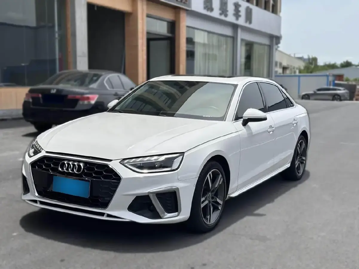 2020 Audi A4L 2.0T 190HP L4 7DCT