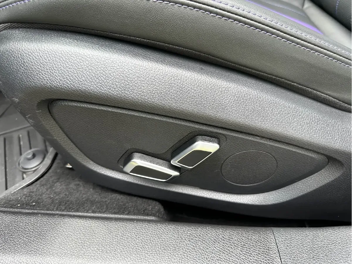 2024 Geely PrefaceL 1.5T 163HP L4 3DHT Hybrid,autocango,china used car exporter,china ev exporter,chinese used car exporter,chinese used ev exporter