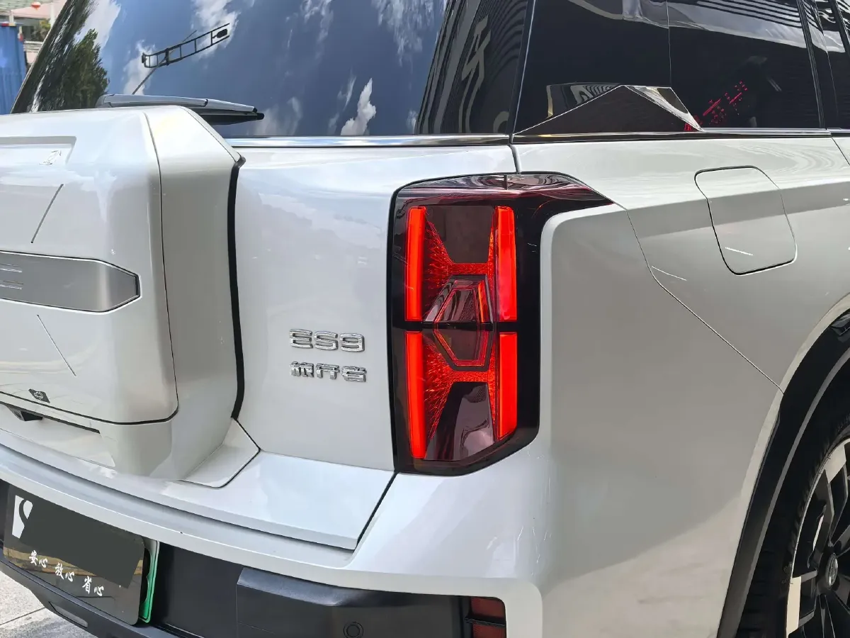 2024 GAC Trumpchi ES9 2.0T 190HP L4 2DHT PHEV 25.57KWH,autocango,china used car exporter,china ev exporter,chinese used car exporter,chinese used ev exporter