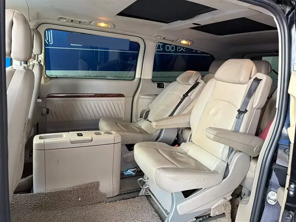 2010 Mercedes-Benz Viano 3.2L 190HP V6 5AT,autocango,china used car exporter,china ev exporter,chinese used car exporter,chinese used ev exporter