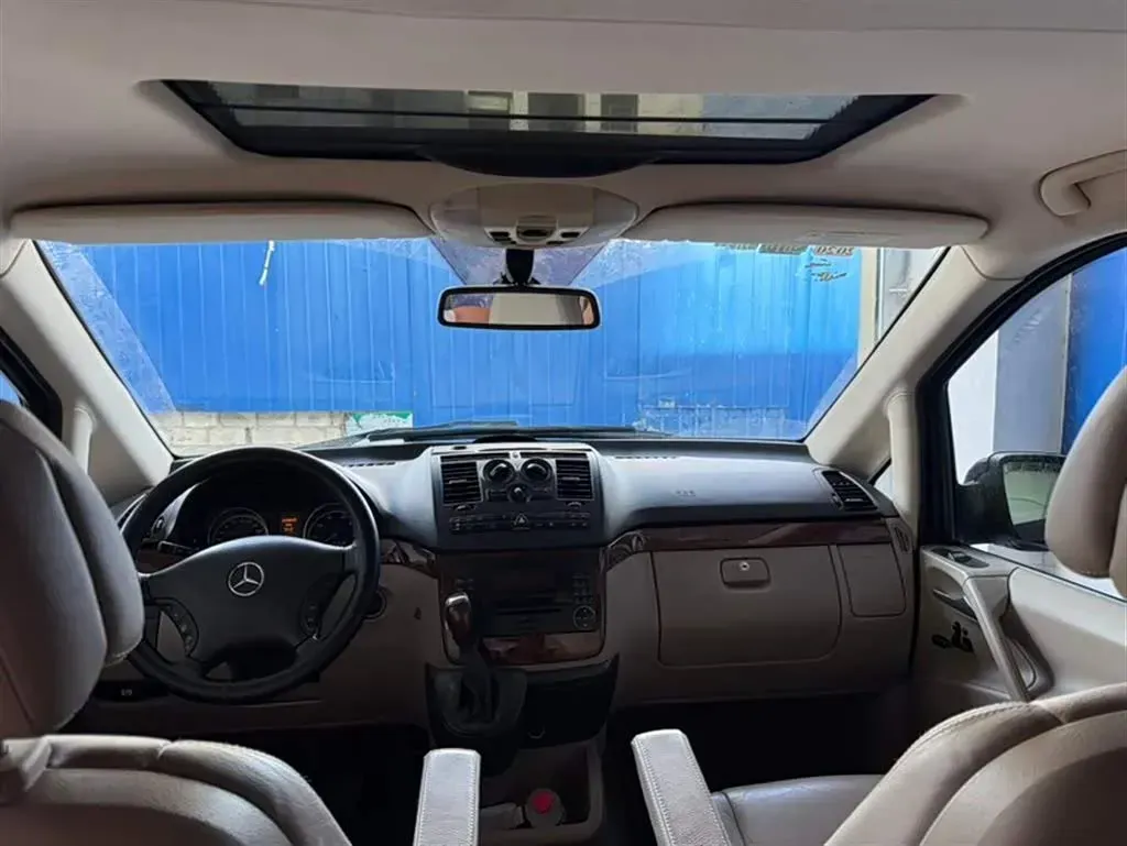 2010 Mercedes-Benz Viano 3.2L 190HP V6 5AT,autocango,china used car exporter,china ev exporter,chinese used car exporter,chinese used ev exporter