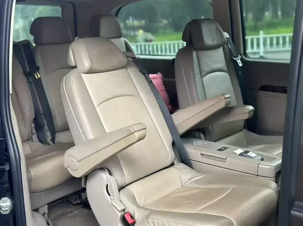 2010 Mercedes-Benz Viano 3.2L 190HP V6 5AT,autocango,china used car exporter,china ev exporter,chinese used car exporter,chinese used ev exporter