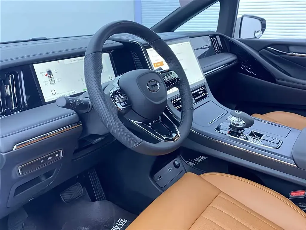 2024 GAC Trumpchi E9 2.0T 190HP L4 2DHT PHEV 25.57KWH,autocango,china used car exporter,china ev exporter,chinese used car exporter,chinese used ev exporter