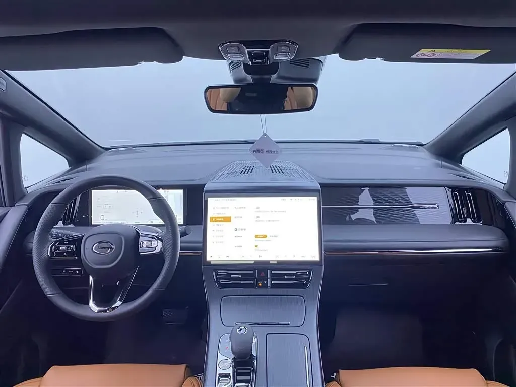 2024 GAC Trumpchi E9 2.0T 190HP L4 2DHT PHEV 25.57KWH,autocango,china used car exporter,china ev exporter,chinese used car exporter,chinese used ev exporter