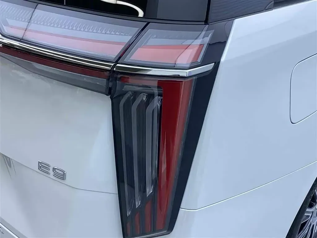 2024 GAC Trumpchi E9 2.0T 190HP L4 2DHT PHEV 25.57KWH,autocango,china used car exporter,china ev exporter,chinese used car exporter,chinese used ev exporter