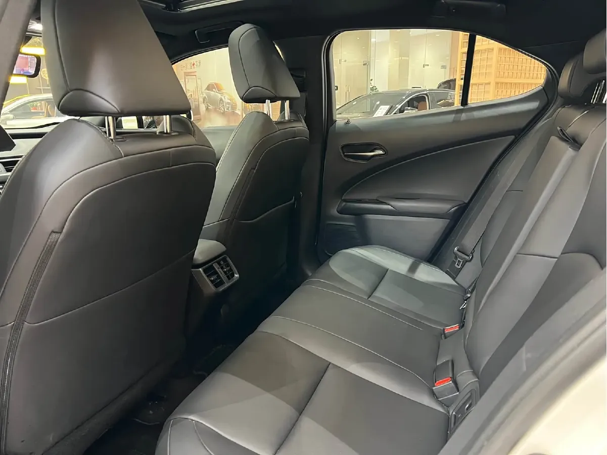 2019 Lexus UX 2.0L 146HP L4 E-CVT Hybrid,autocango,china used car exporter,china ev exporter,chinese used car exporter,chinese used ev exporter