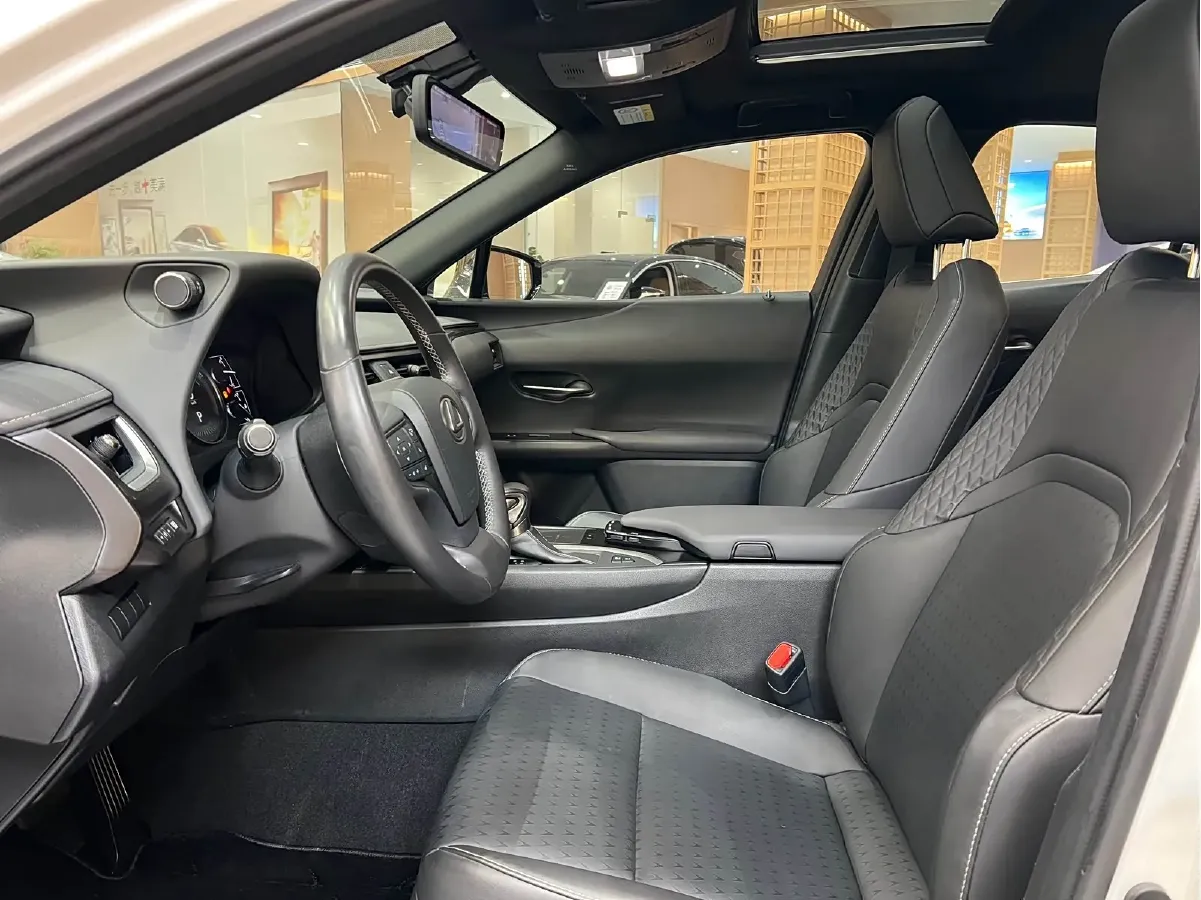 2019 Lexus UX 2.0L 146HP L4 E-CVT Hybrid,autocango,china used car exporter,china ev exporter,chinese used car exporter,chinese used ev exporter