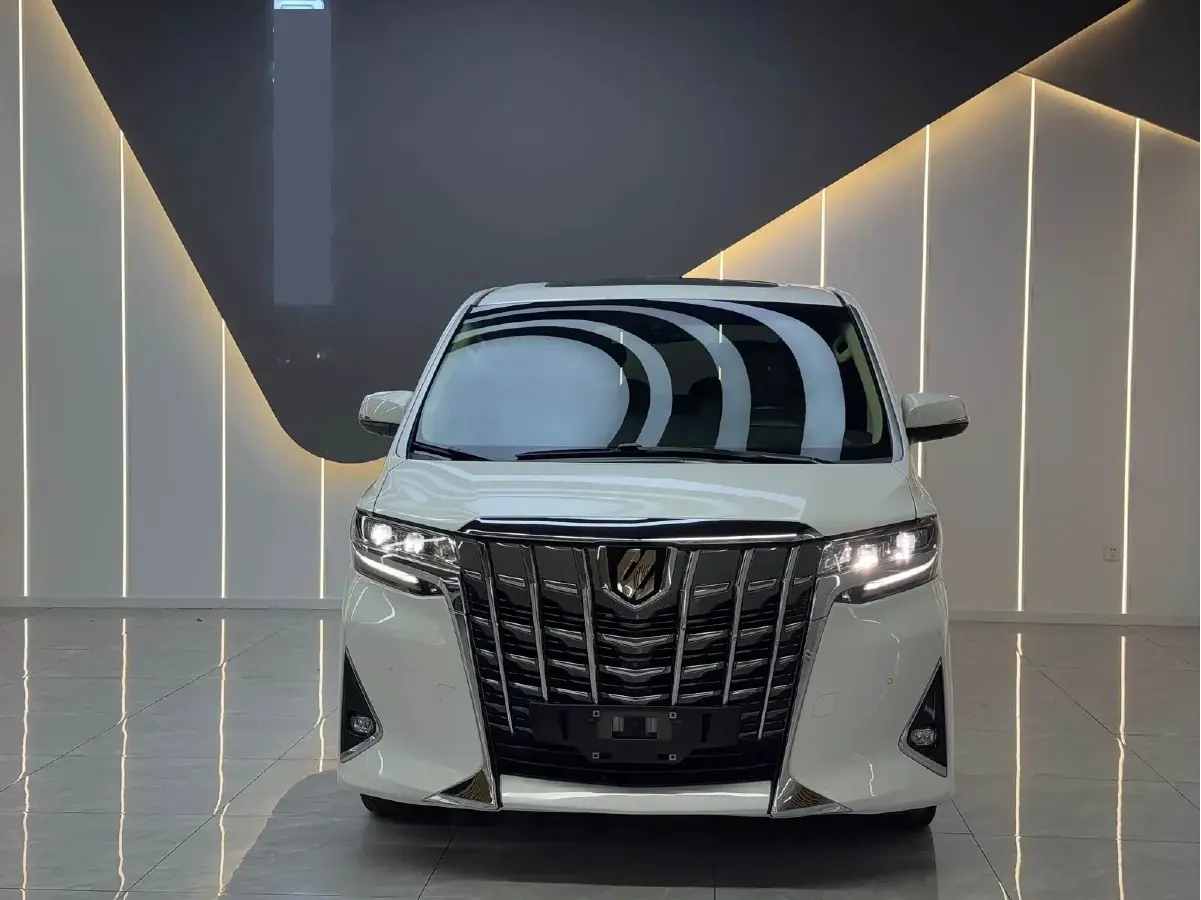 2018 Toyota Alphard 3.5L 301HP V6 8AT