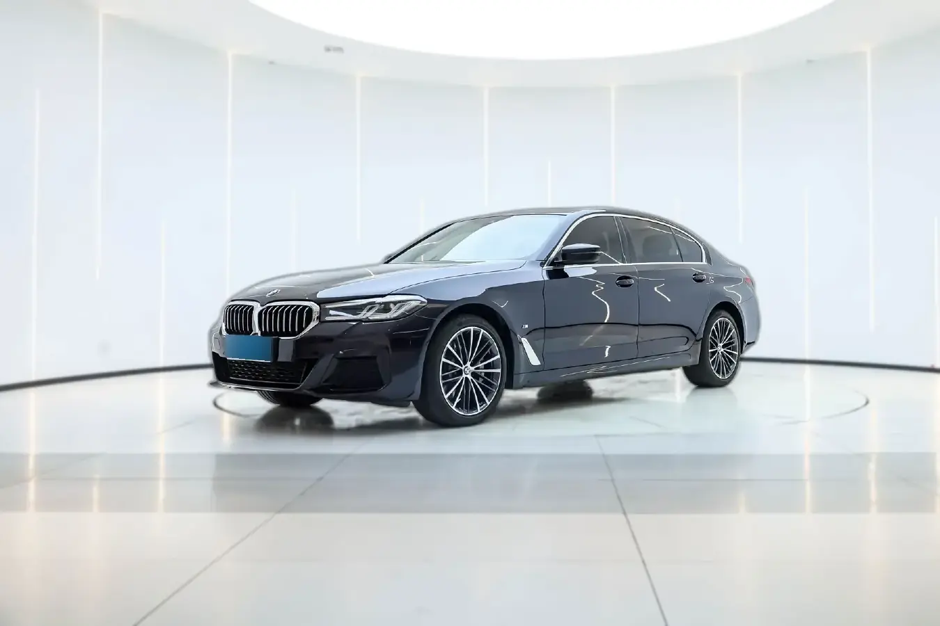 2023 BMW 5 Series 2.0T 245HP L4 8AT