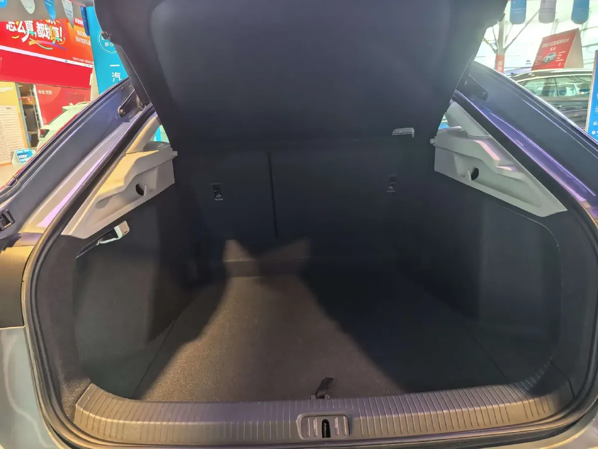 2024 Volkswagen ID.7 Vizzion BEV 84.8KWH,autocango,china used car exporter,china ev exporter,chinese used car exporter,chinese used ev exporter