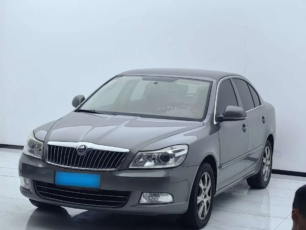 2014 Skoda Octavia 1.6L 105HP L4 6AT