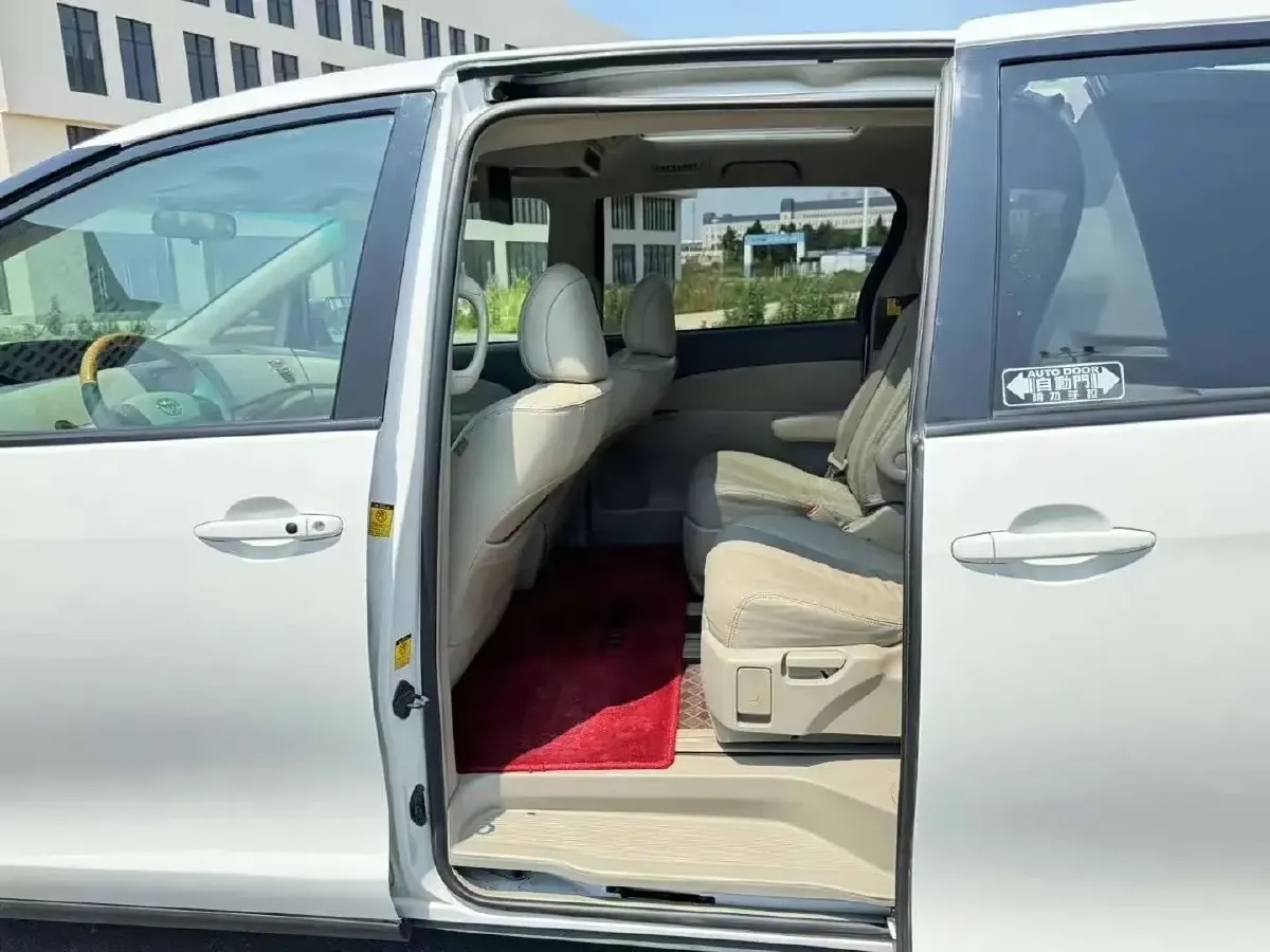 2006 Toyota Previa 2.4L 170HP L4 4AT,autocango,china used car exporter,china ev exporter,chinese used car exporter,chinese used ev exporter