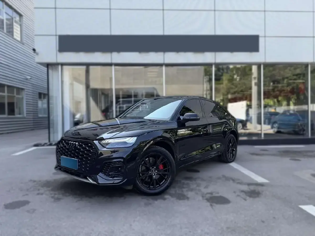 2024 Audi Q5L Sportback 2.0T 245HP L4 7DCT