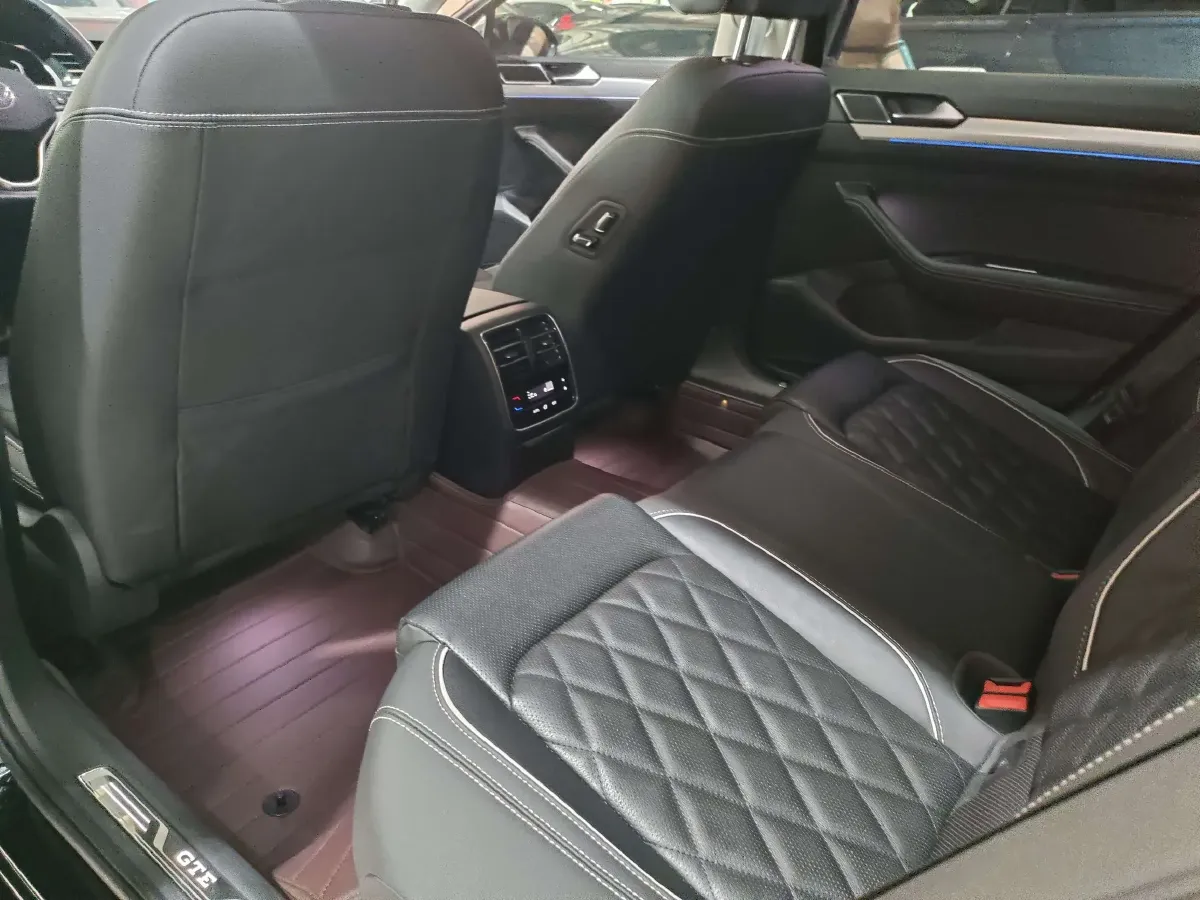 2022 Volkswagen Magotan GTE 1.4T 150HP L4 6DCT PHEV 13KWH,autocango,china used car exporter,china ev exporter,chinese used car exporter,chinese used ev exporter