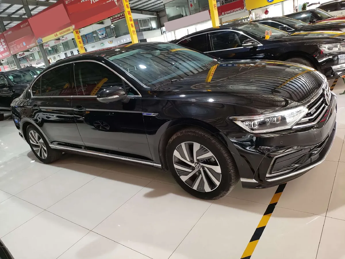2022 Volkswagen Magotan GTE 1.4T 150HP L4 6DCT PHEV 13KWH,autocango,china used car exporter,china ev exporter,chinese used car exporter,chinese used ev exporter