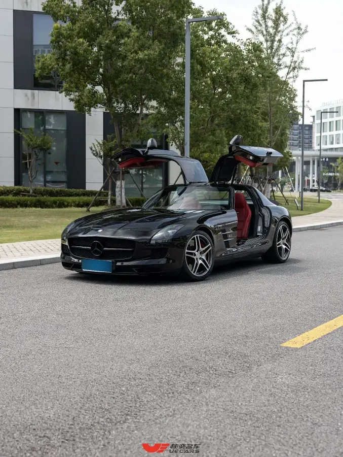 2011 Mercedes-Benz SLS AMG 6.2L 571HP V8 7DCT