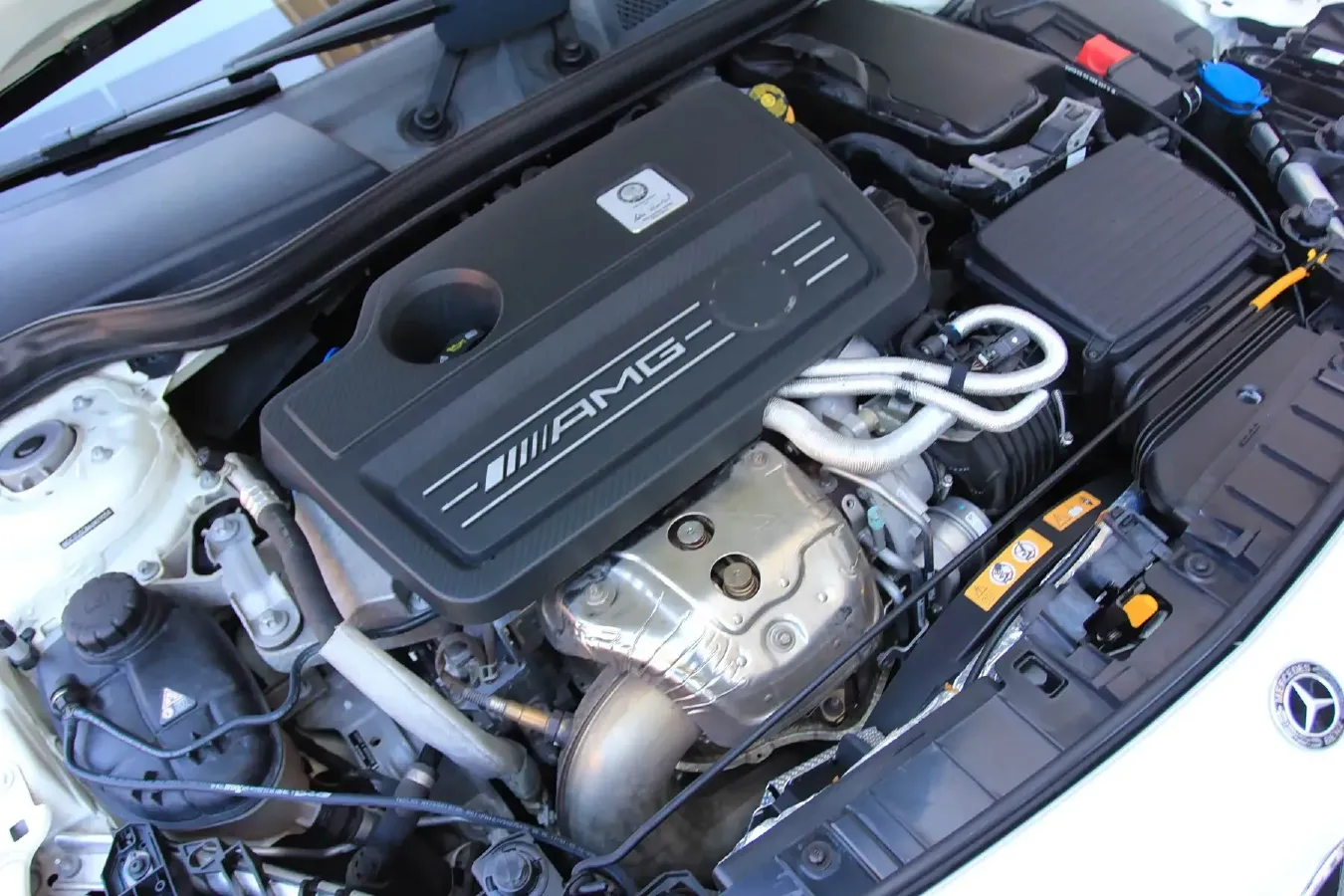 2017 Mercedes-Benz GLA AMG 2.0T 381HP L4 7DCT,autocango,china used car exporter,china ev exporter,chinese used car exporter,chinese used ev exporter