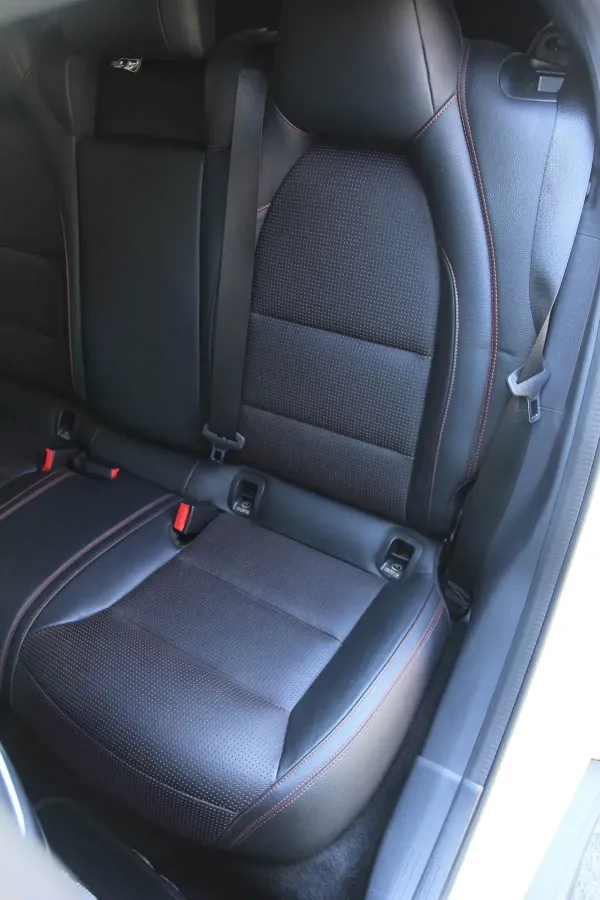 2017 Mercedes-Benz GLA AMG 2.0T 381HP L4 7DCT,autocango,china used car exporter,china ev exporter,chinese used car exporter,chinese used ev exporter