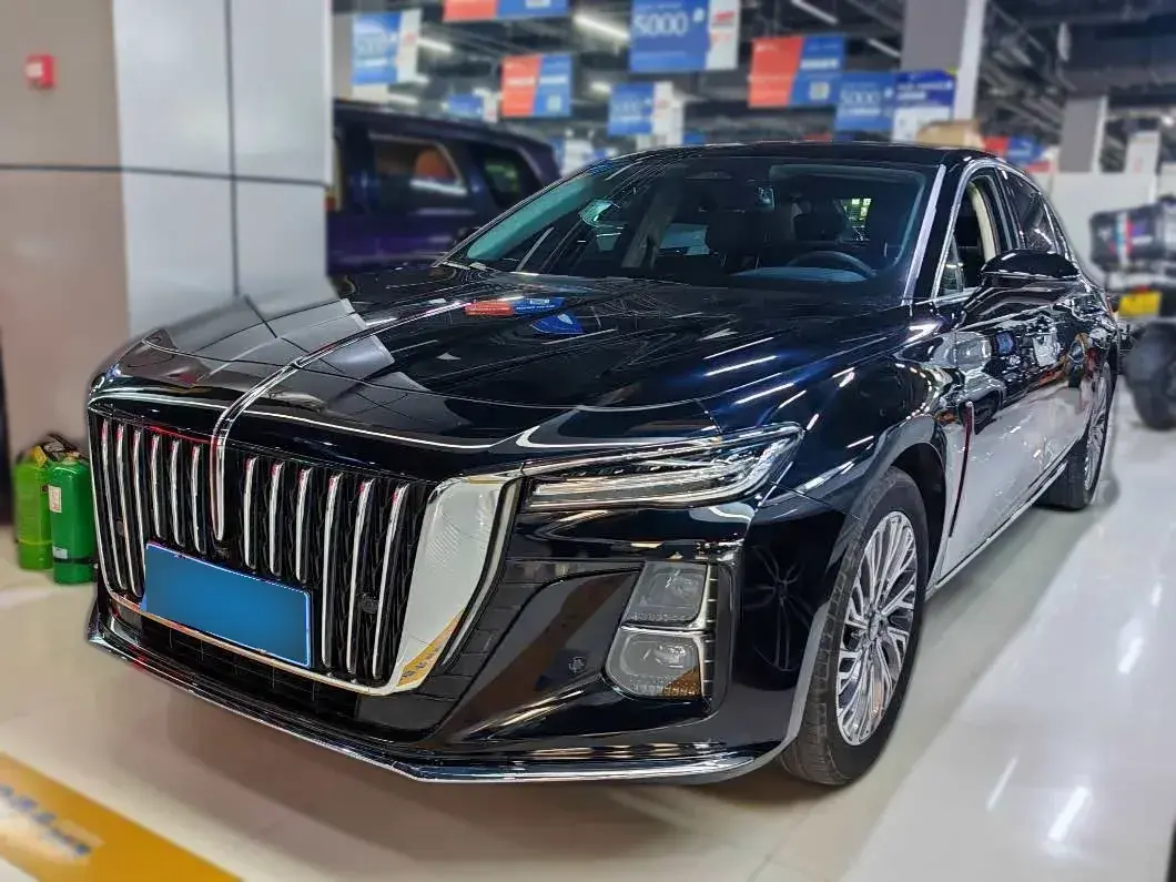 2023 HongQi H5 2.0T 224HP L4 8AT