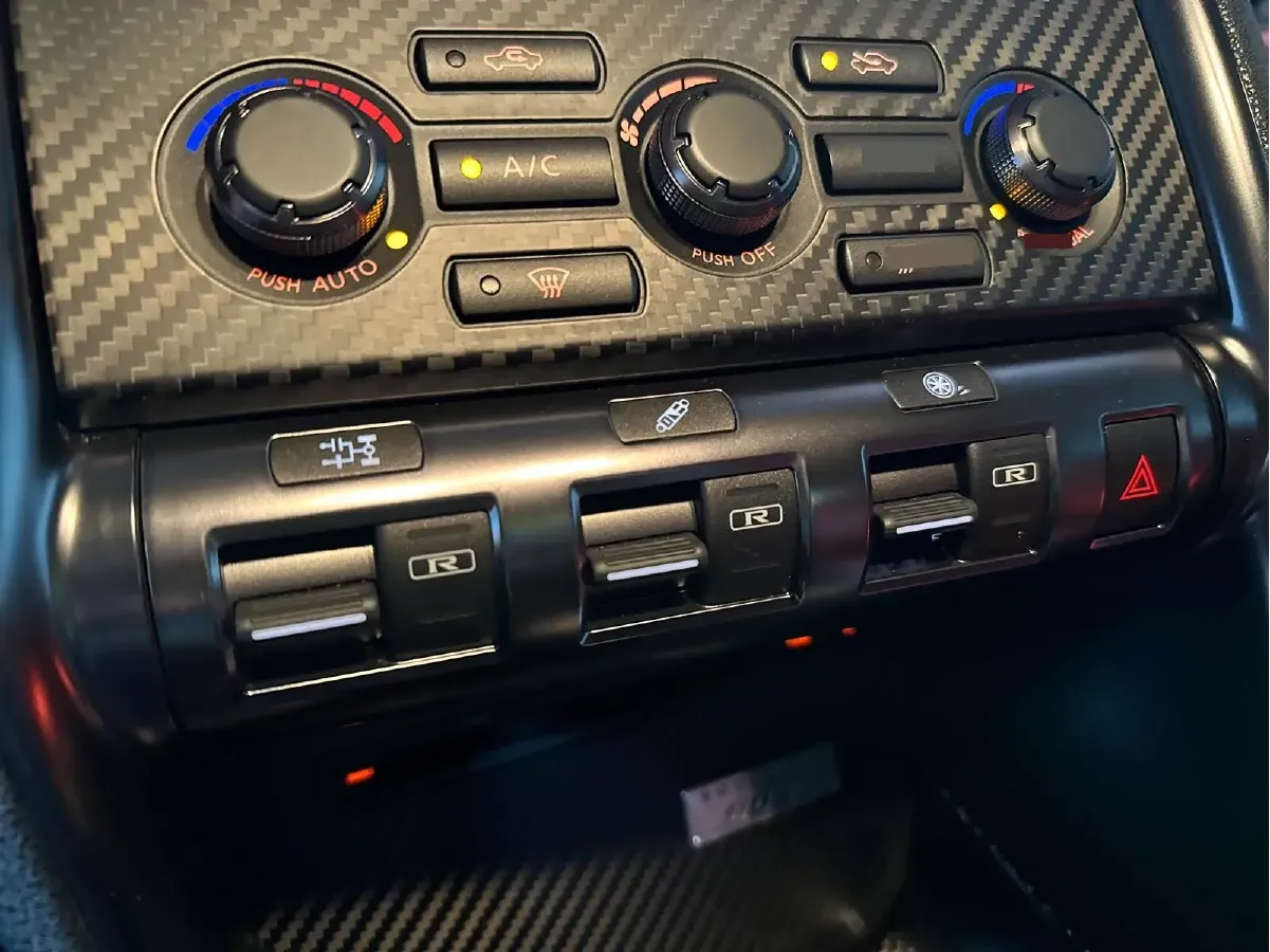 2015 Nissan GT-R 3.8T 540HP V6 6DCT,autocango,china used car exporter,china ev exporter,chinese used car exporter,chinese used ev exporter