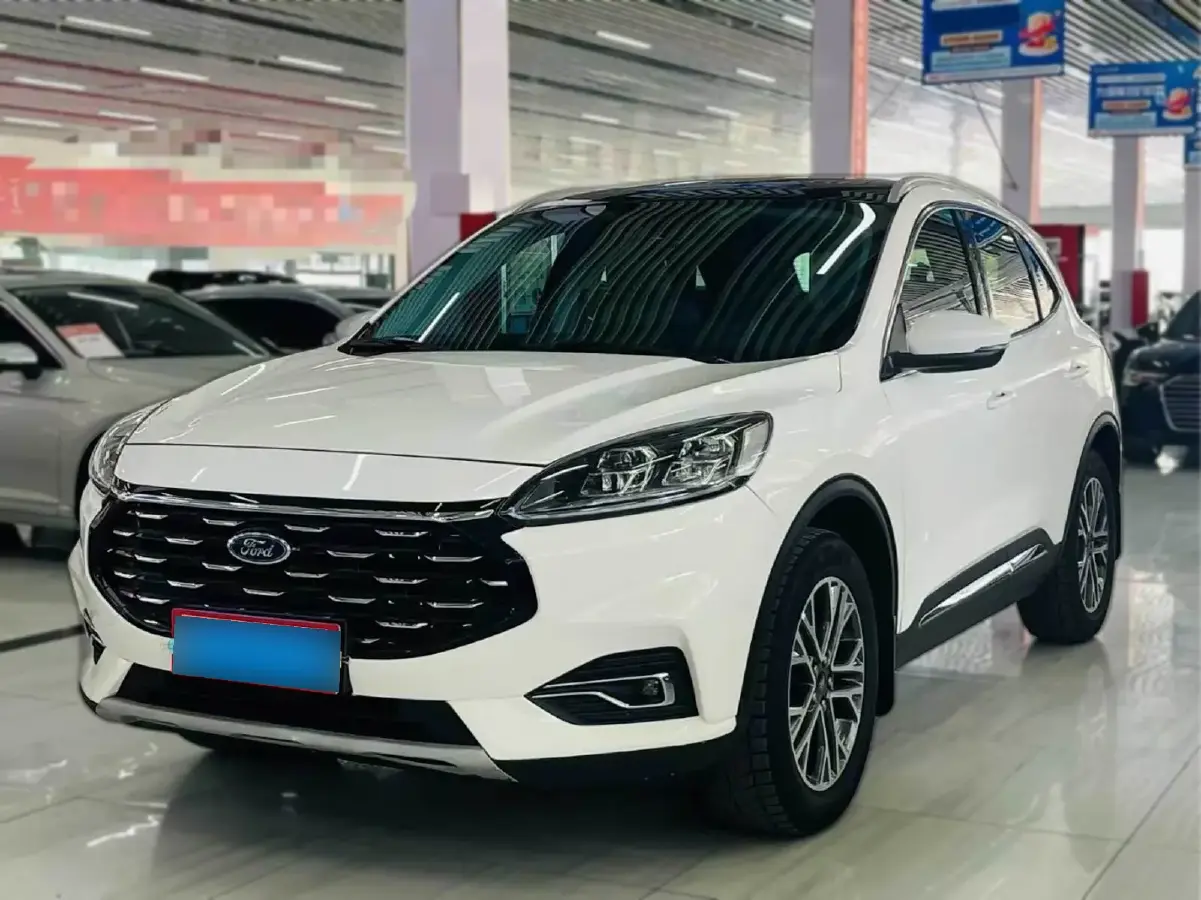 2024 Ford Escape 2.0T 248HP L4 8AT