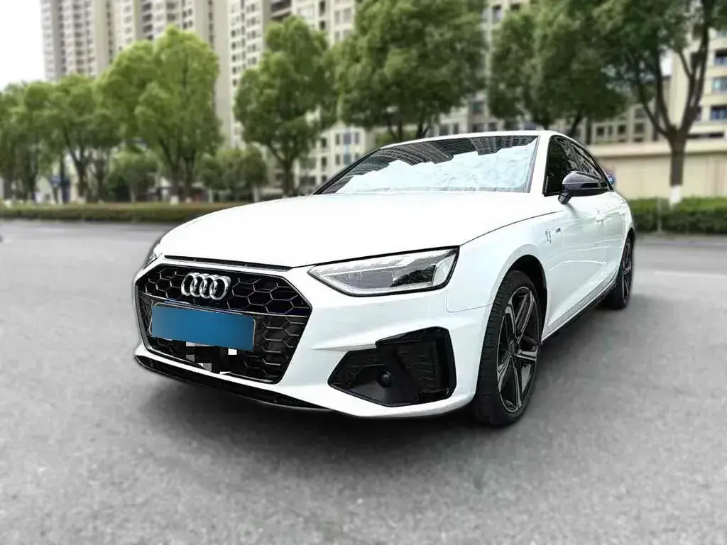 2024 Audi A4L 2.0T 190HP L4 7DCT