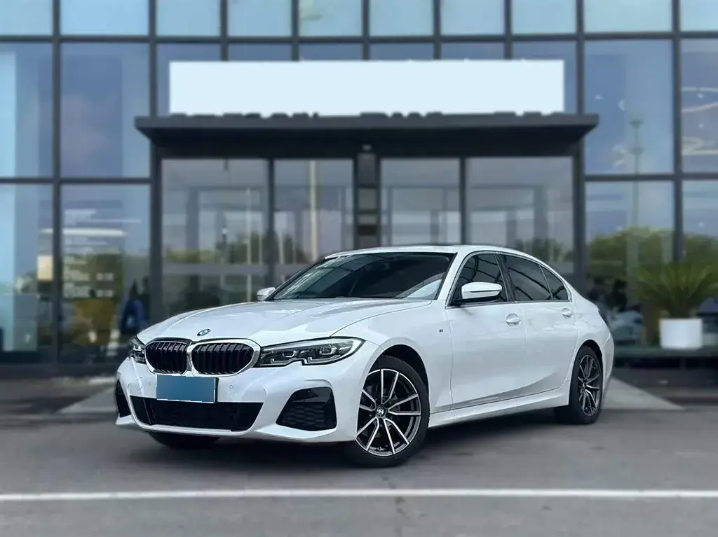 2022 BMW 3 Series 2.0T 156HP L4 8AT