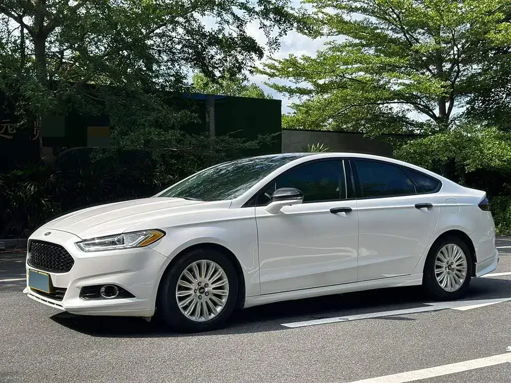 2013 Ford Mondeo 2.0T 203HP L4 6AT