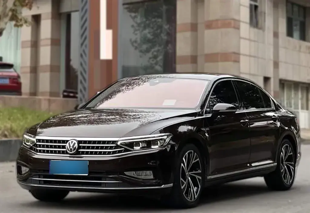 2020 Volkswagen Magotan 2.0T 220HP L4 7DCT