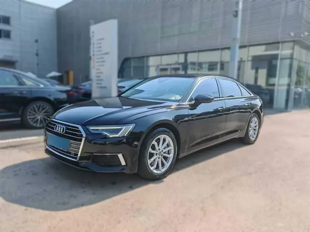 2021 Audi A6L 2.0T 190HP L4 7DCT