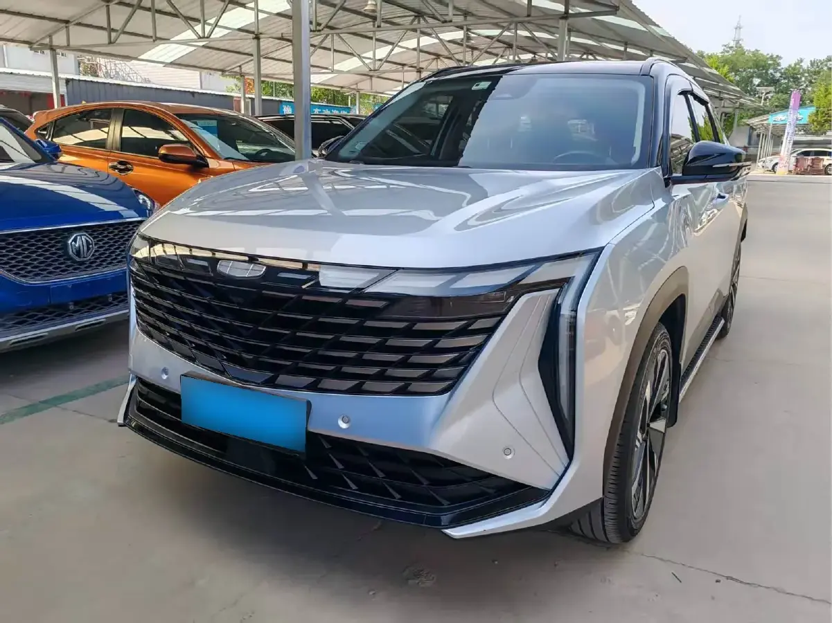2023 Geely StarRay 1.5T 181HP L4 7DCT